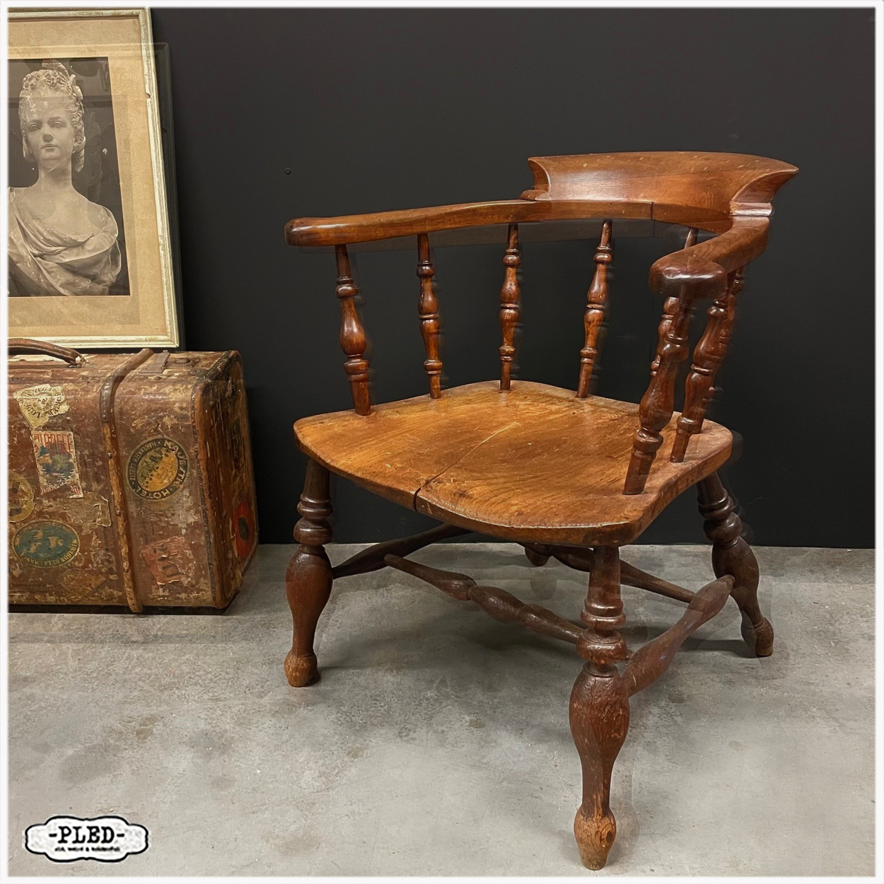 Antieke Engelse captain chair - Afbeelding 2