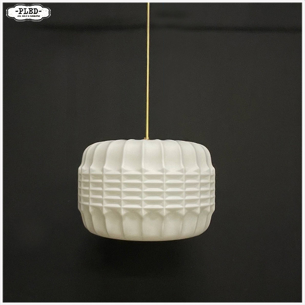 Prachtige, grote opaline pendellamp, Bohemen 1960s - Afbeelding 2