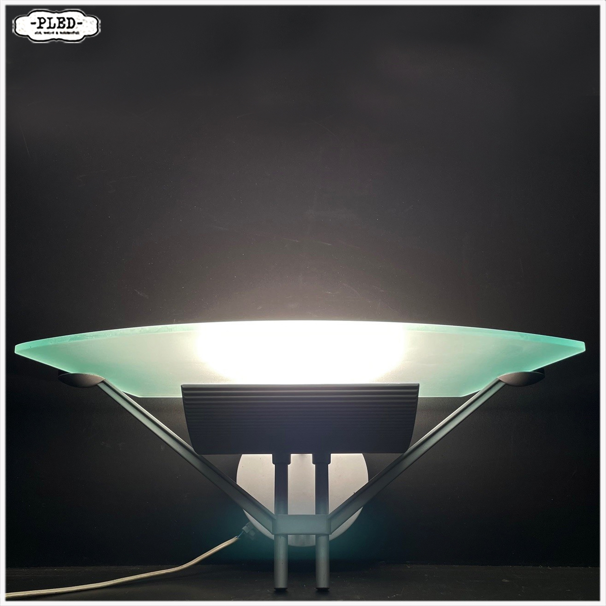 Lucitalia wandlamp by Shigeaki Asahara