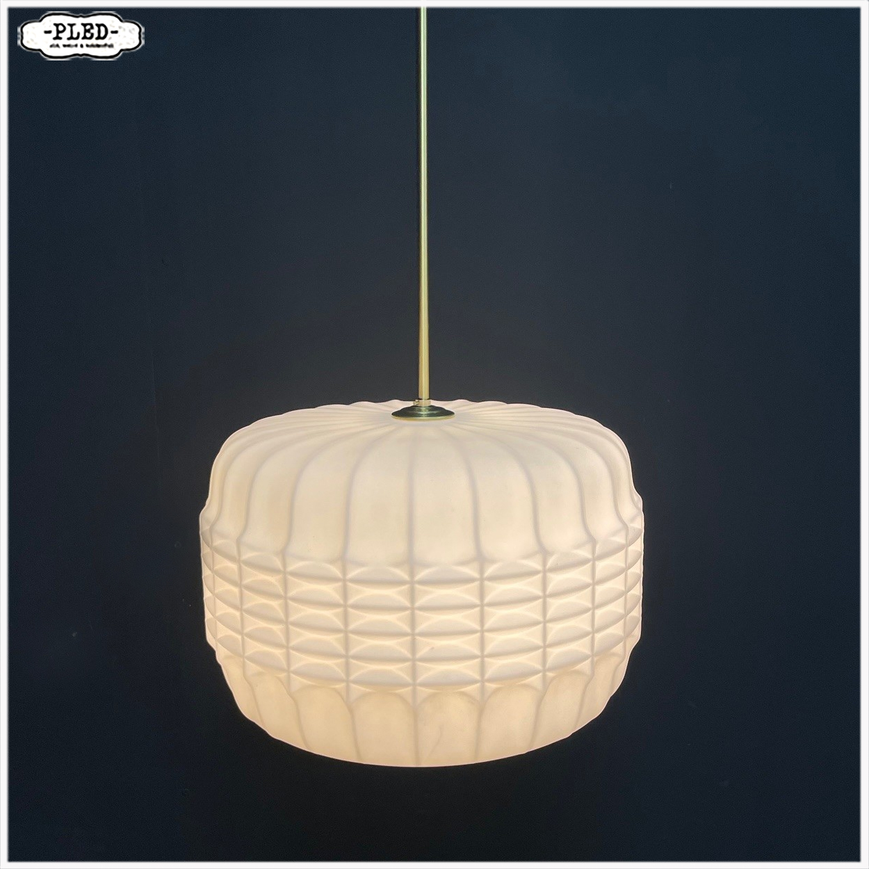 Prachtige, grote opaline pendellamp, Bohemen 1960s - Afbeelding 3