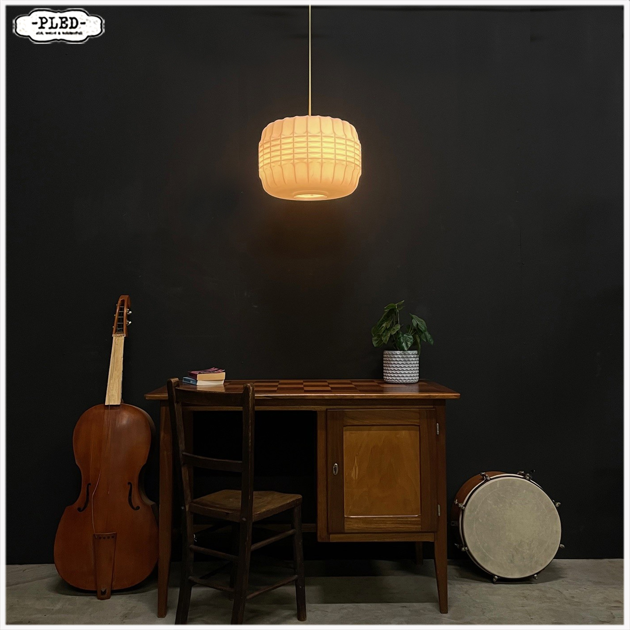 Prachtige, grote opaline pendellamp, Bohemen 1960s - Afbeelding 11