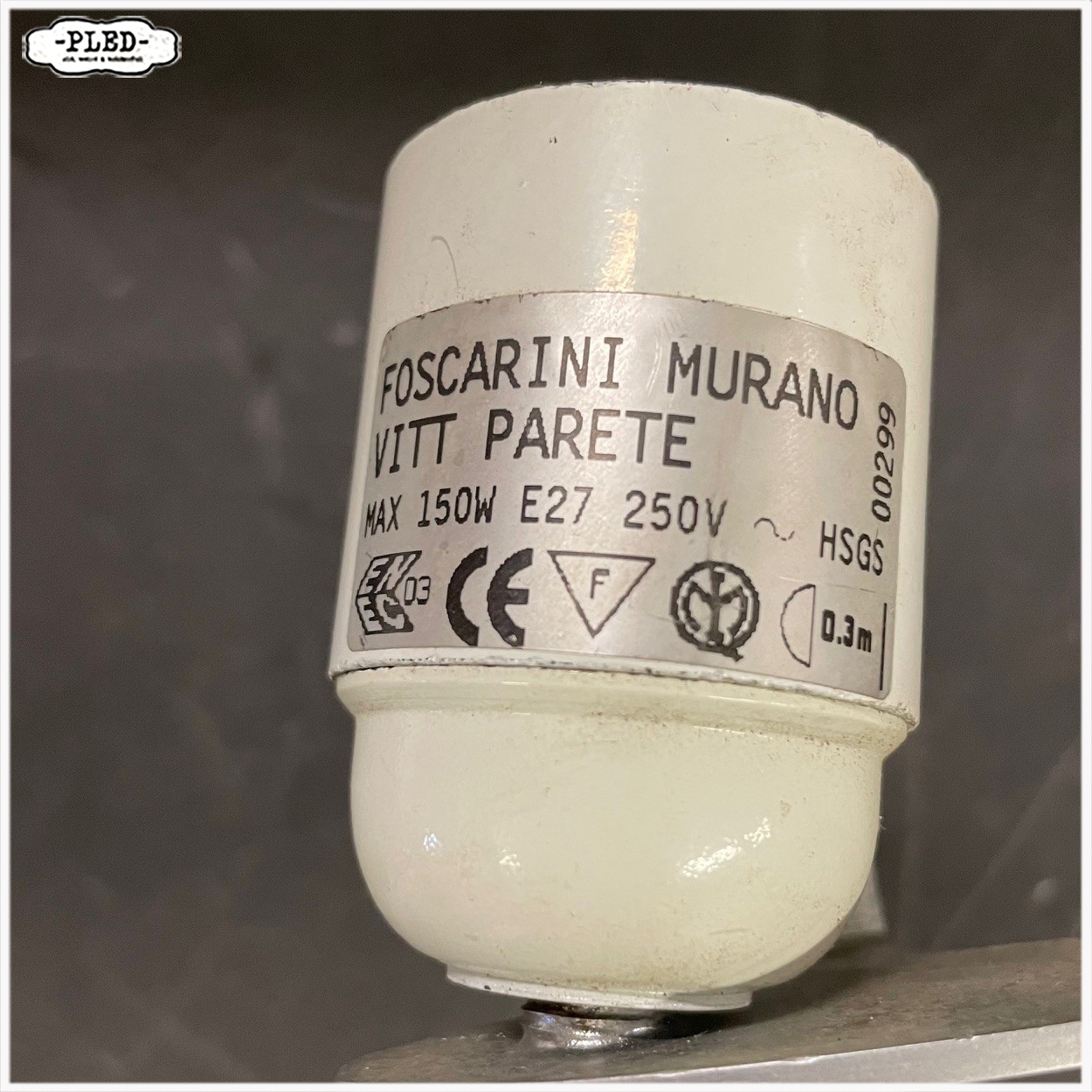 Vintage Foscarini Vitt wandlamp, mat glas en metaal - Afbeelding 9