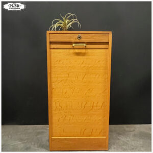 Vintage roldeurkastje