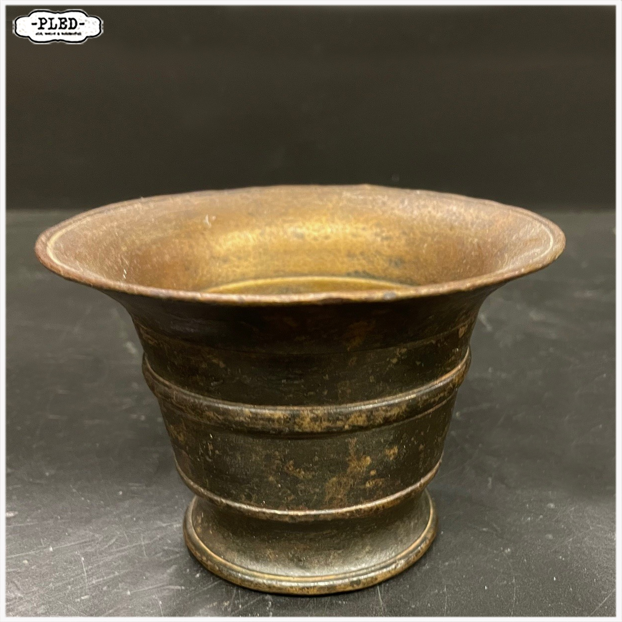 Oude bronzen vijzel met stamper - Afbeelding 3