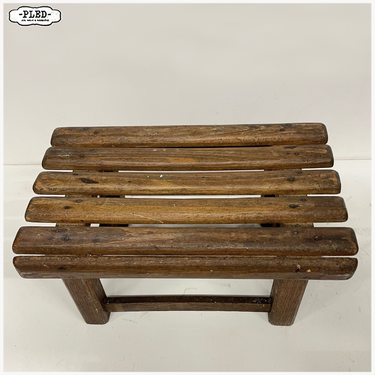 Oud houten voetenbankje / opstapje - Afbeelding 6