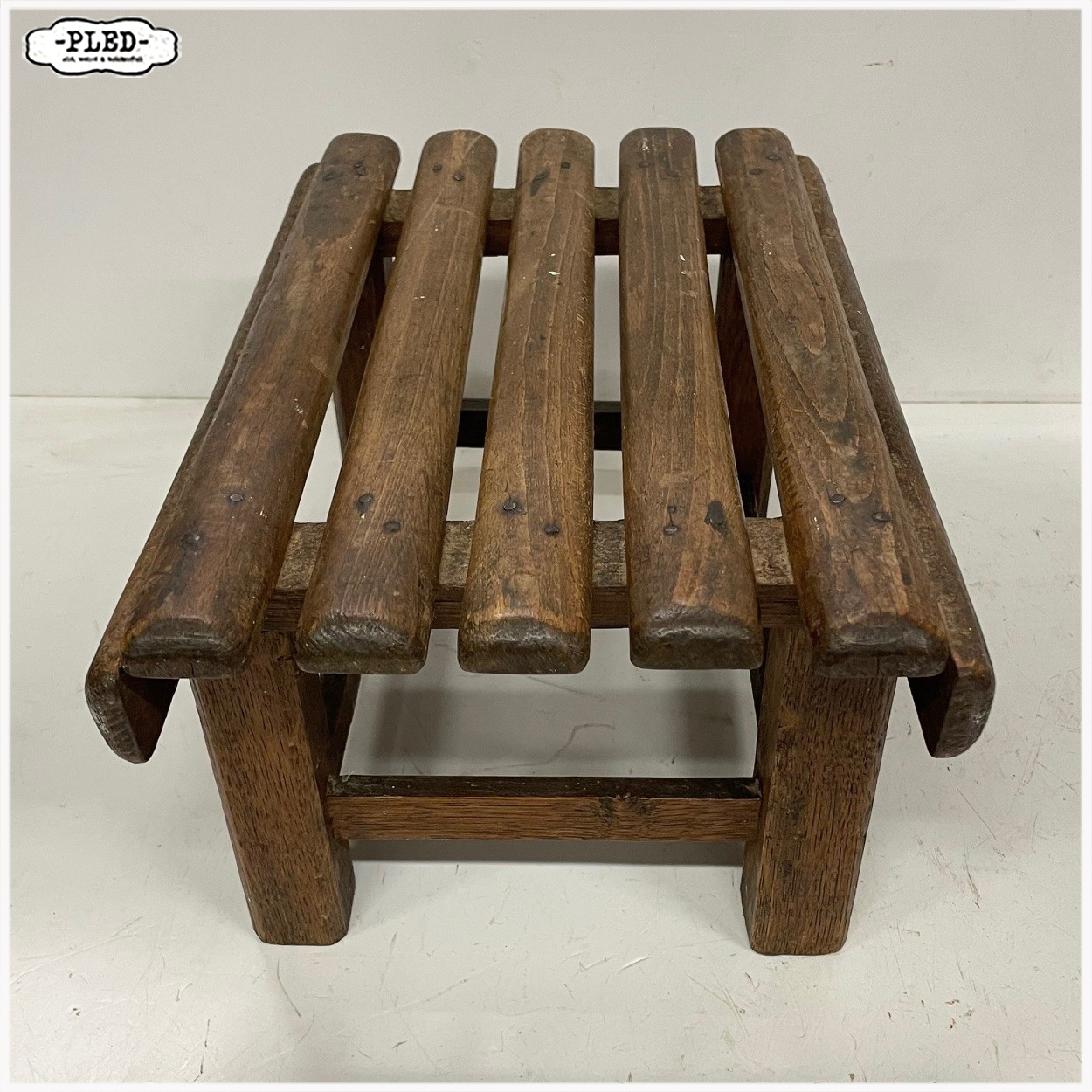 Oud houten voetenbankje / opstapje - Afbeelding 9
