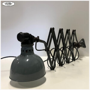 Ernst Rademacher Schaarlamp, jaren 30