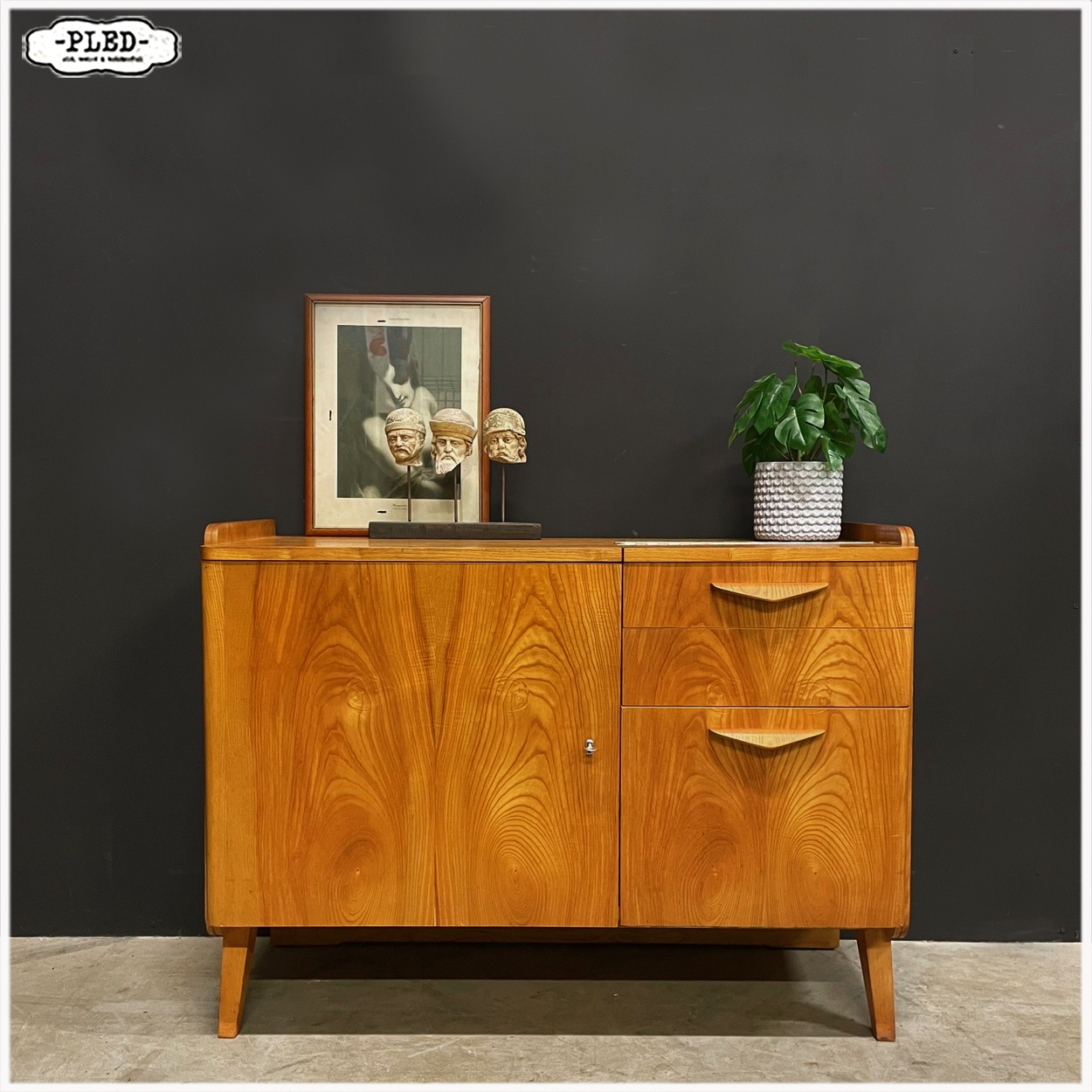 Vintage dressoir, František Jirák, jaren 60