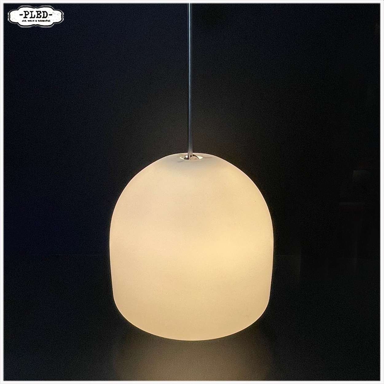 Grote opaline pendellampen, Tsjechië, jaren 70 - Afbeelding 3