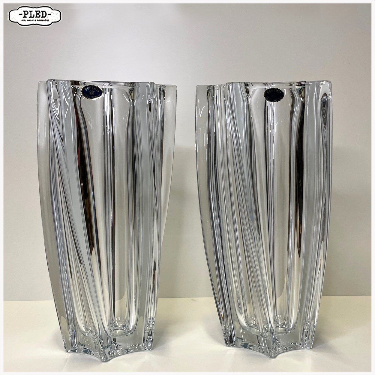 Twee kristallen vazen van Bohemia - Afbeelding 3