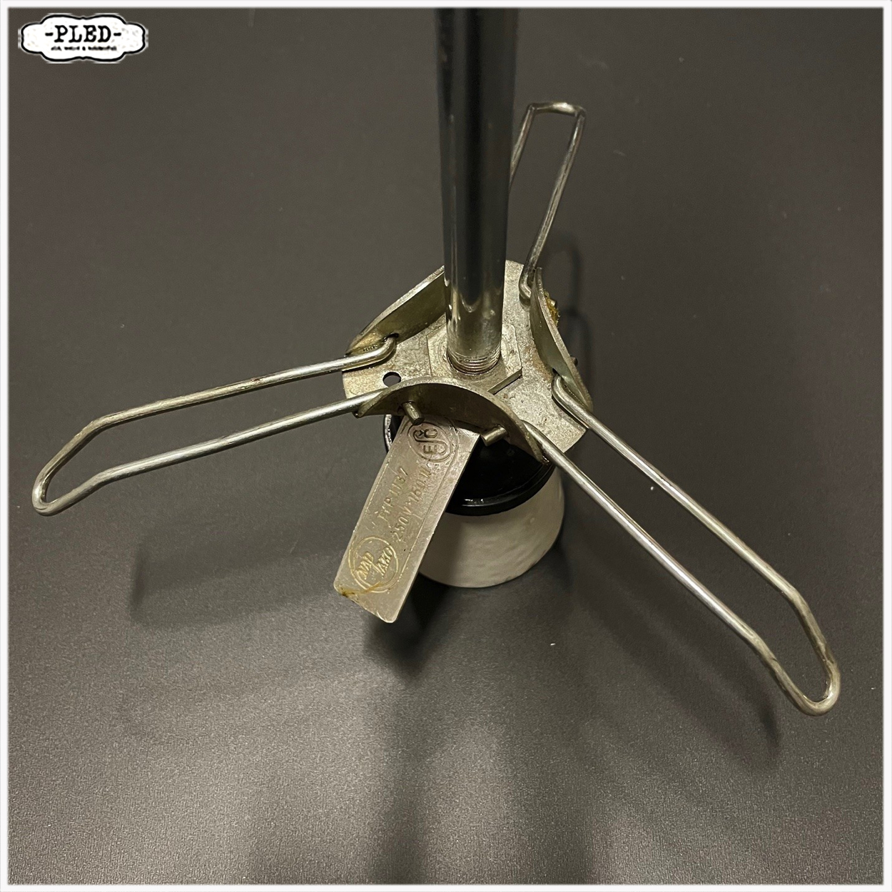 Grote bolvormige opaline pendellamp, Napako, jaren 70 - Afbeelding 11