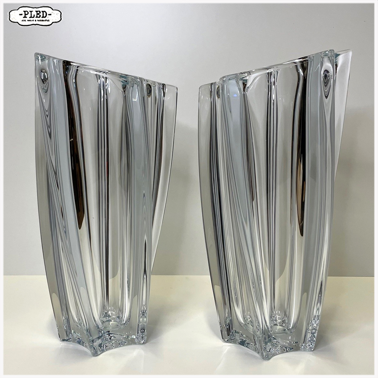 Twee kristallen vazen van Bohemia - Afbeelding 2