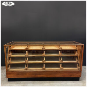 Vintage toonbank met 20 lades, B168,5 cm