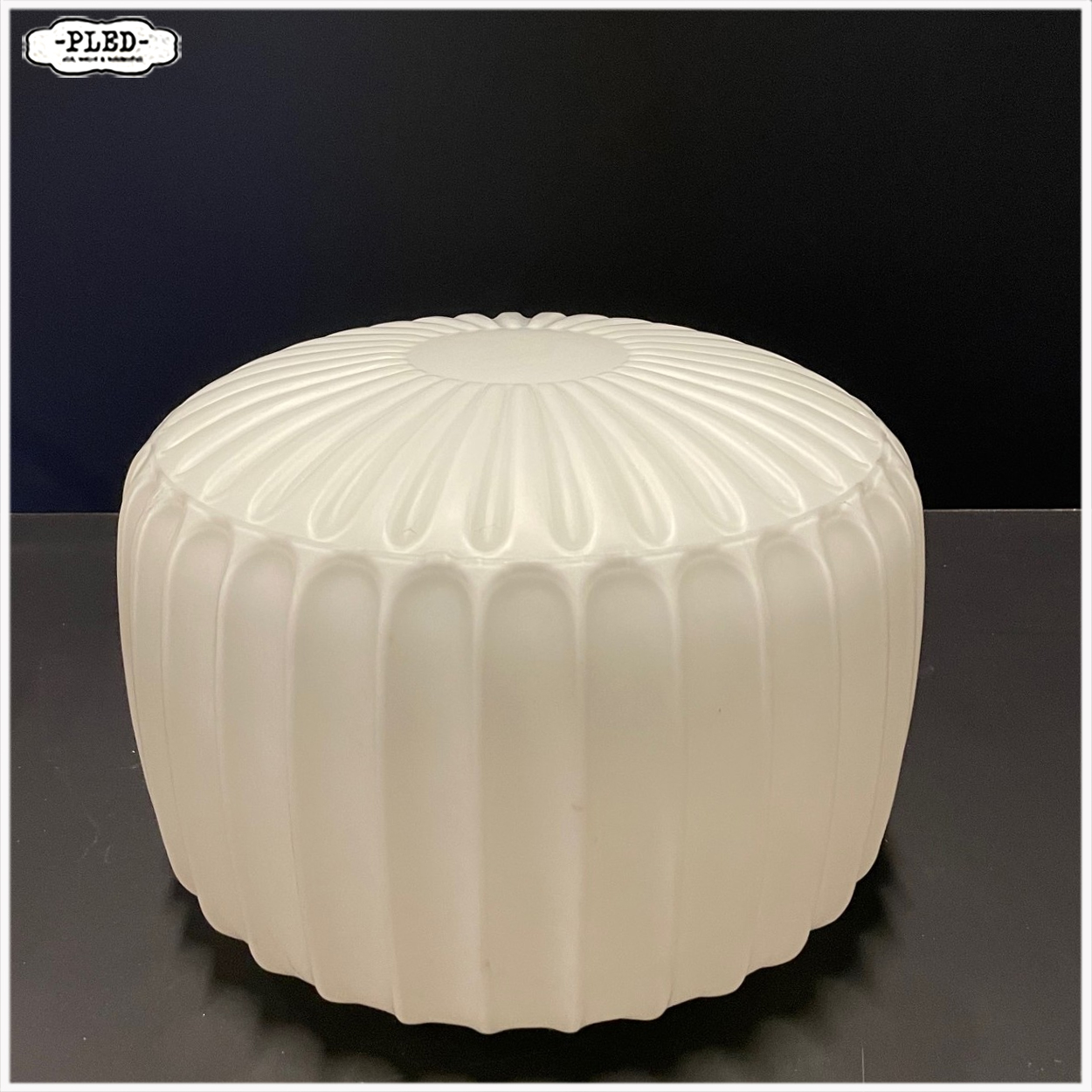 Erg fraaie, karakteristieke opaline pendellamp, Bohemen 1960s - Afbeelding 9