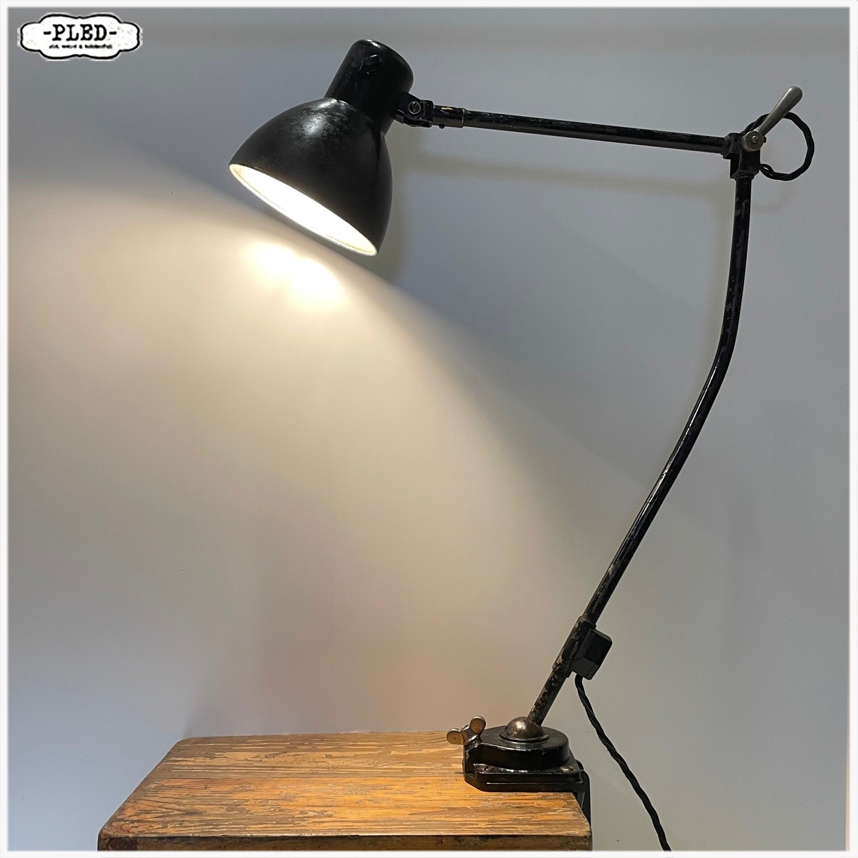 Twee armige Kandem klemlamp, Model 971 K30
