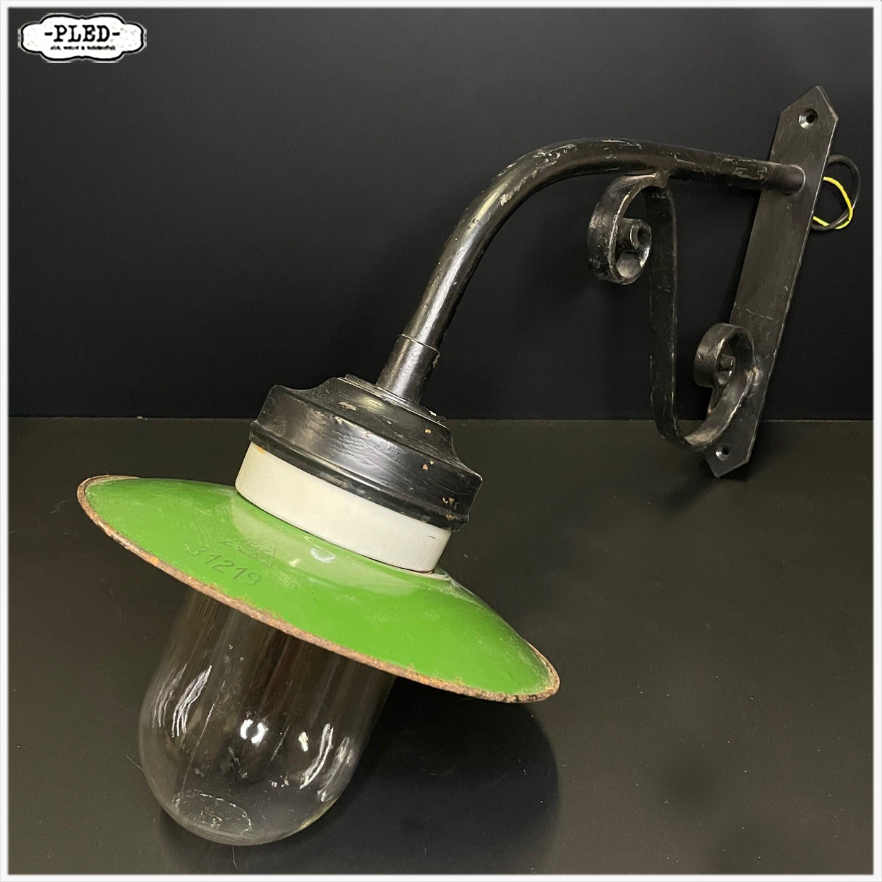 Oude wandlamp / buitenlamp - Afbeelding 3