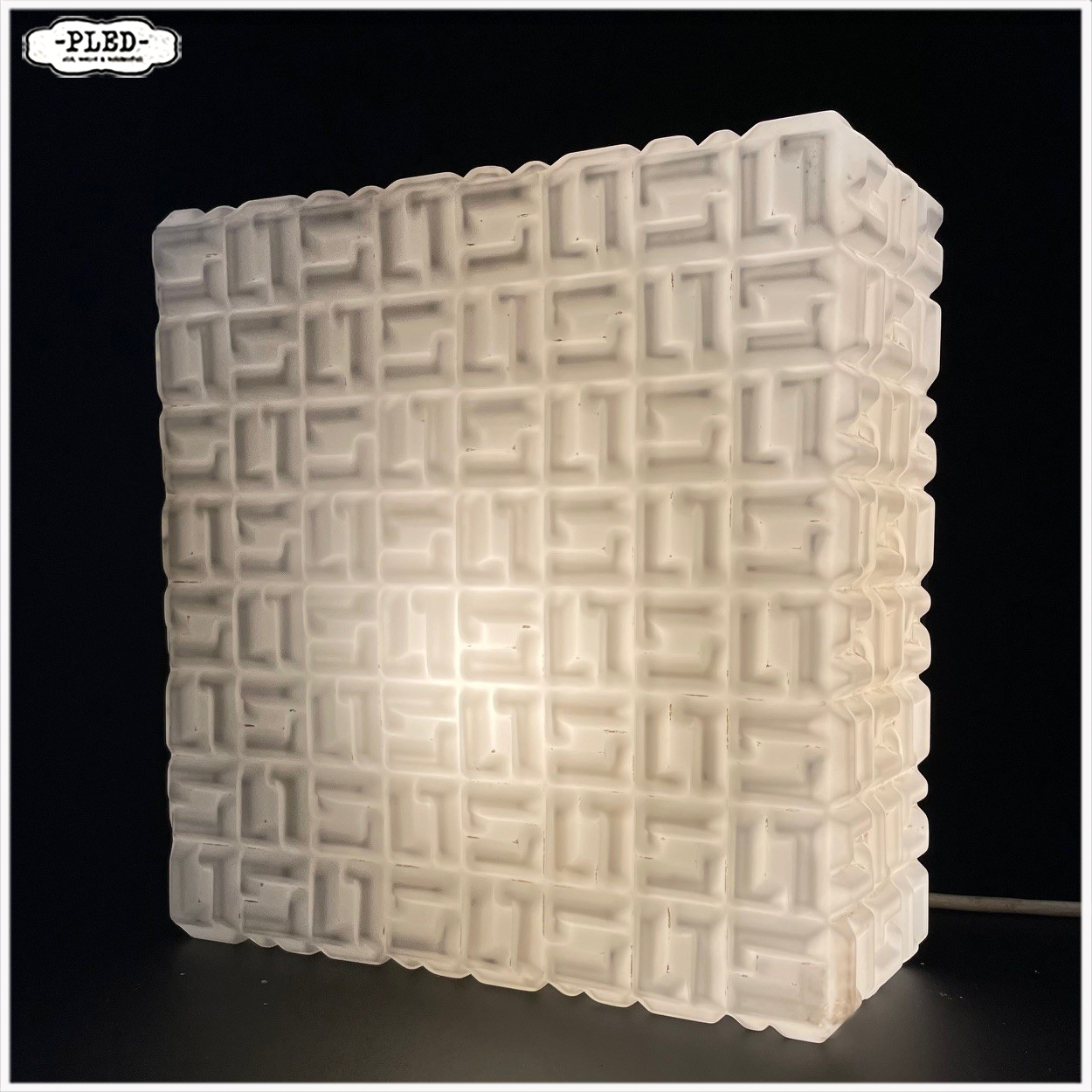 opaline plafonnière – jaren 60/70, Bohemen