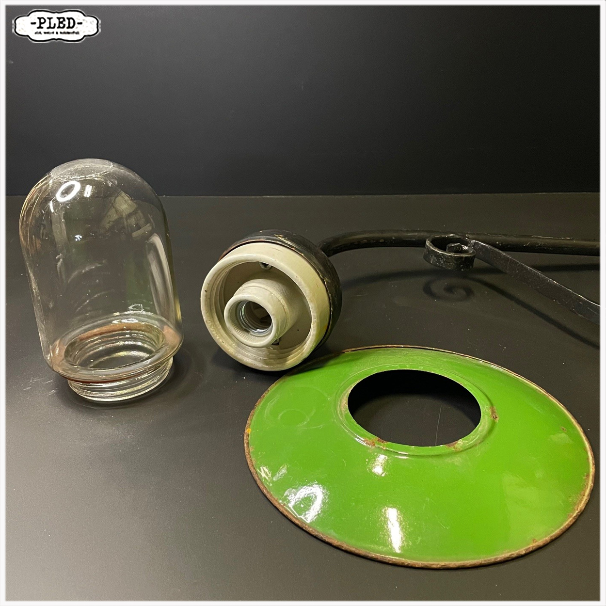 Oude wandlamp / buitenlamp - Afbeelding 9