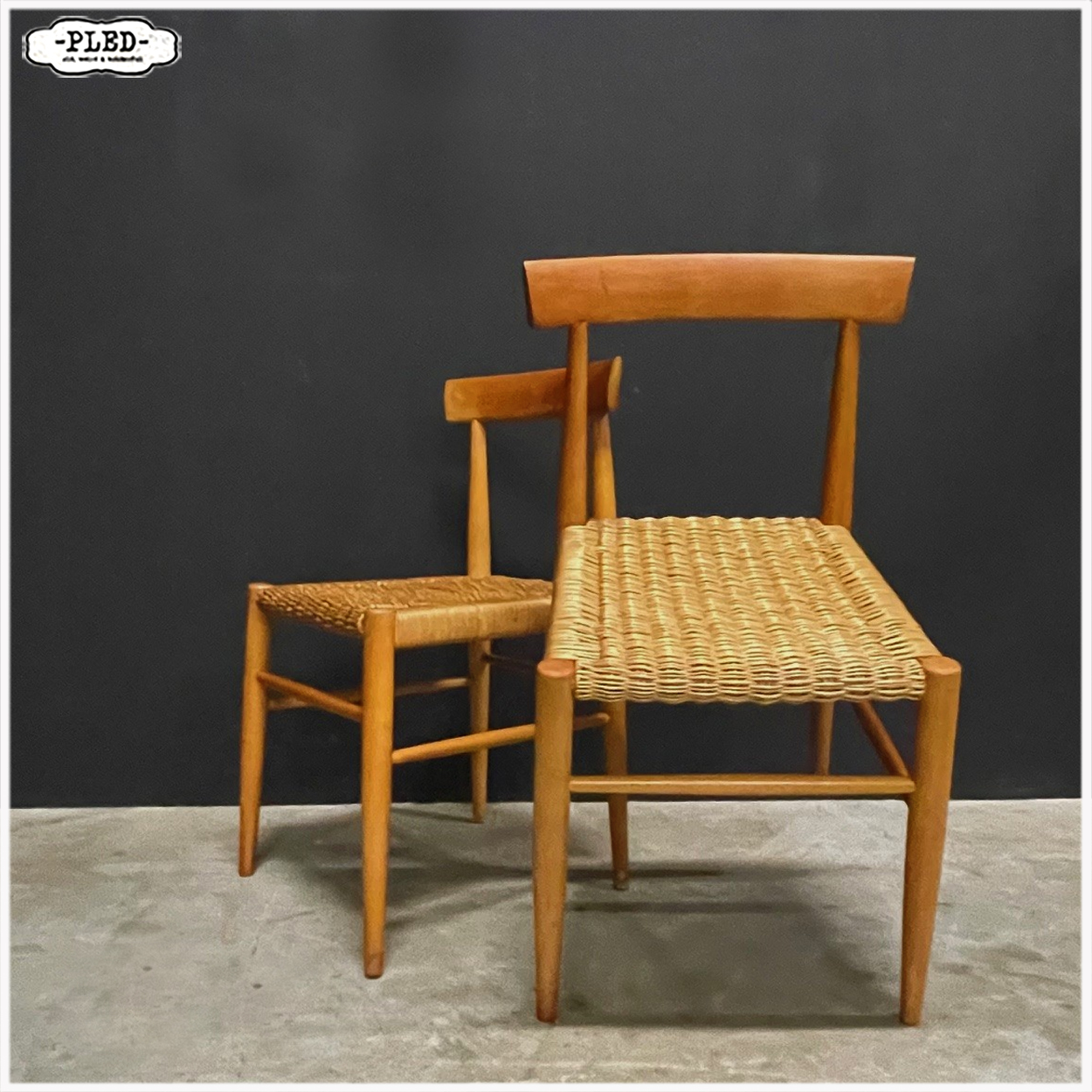 Set van twee beukenhouten stoelen, Krásná Jizba - Afbeelding 8