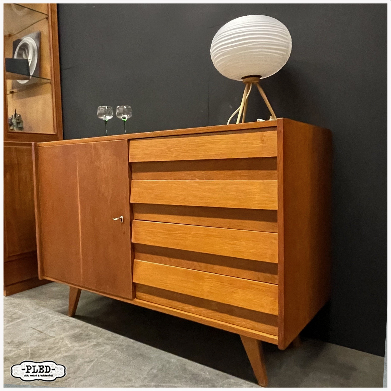 Vintage ladekast / sideboard, Jiri Jouritek, Interiér Praha, 1969 - Afbeelding 12
