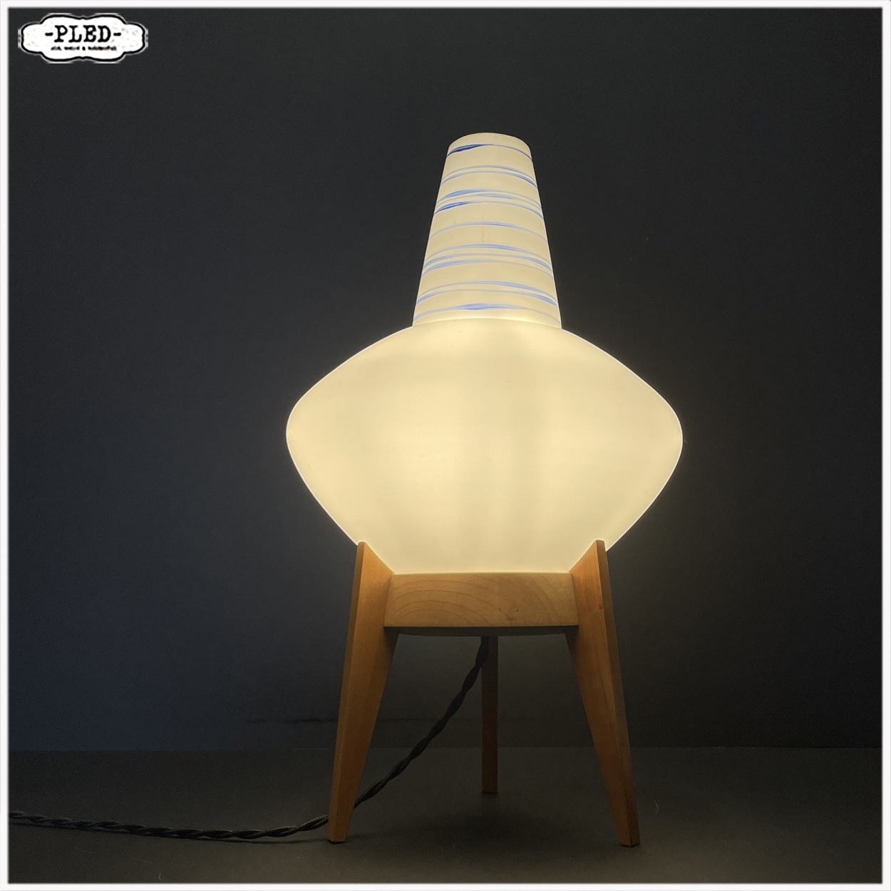 Opaline tafellamp, ÚLUV, Tsjechoslowakije, 1960s - Afbeelding 6