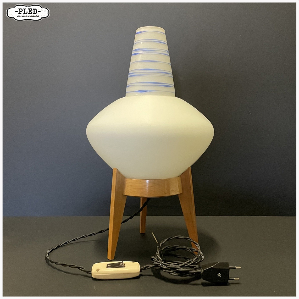 Opaline tafellamp, ÚLUV, Tsjechoslowakije, 1960s - Afbeelding 9