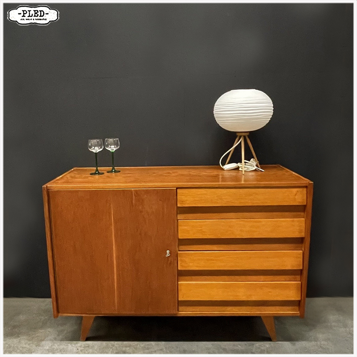 Vintage ladekast / sideboard, Jiri Jouritek, Interiér Praha, 1969 - Afbeelding 2