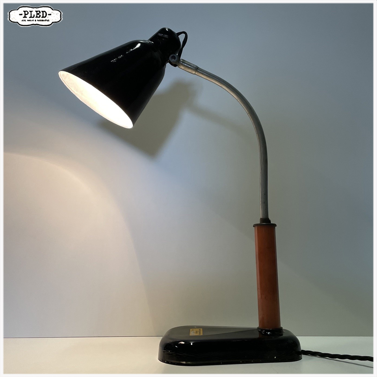 Zeldzame Duitse bureaulamp met glazen voet, Bauhaus - Afbeelding 2