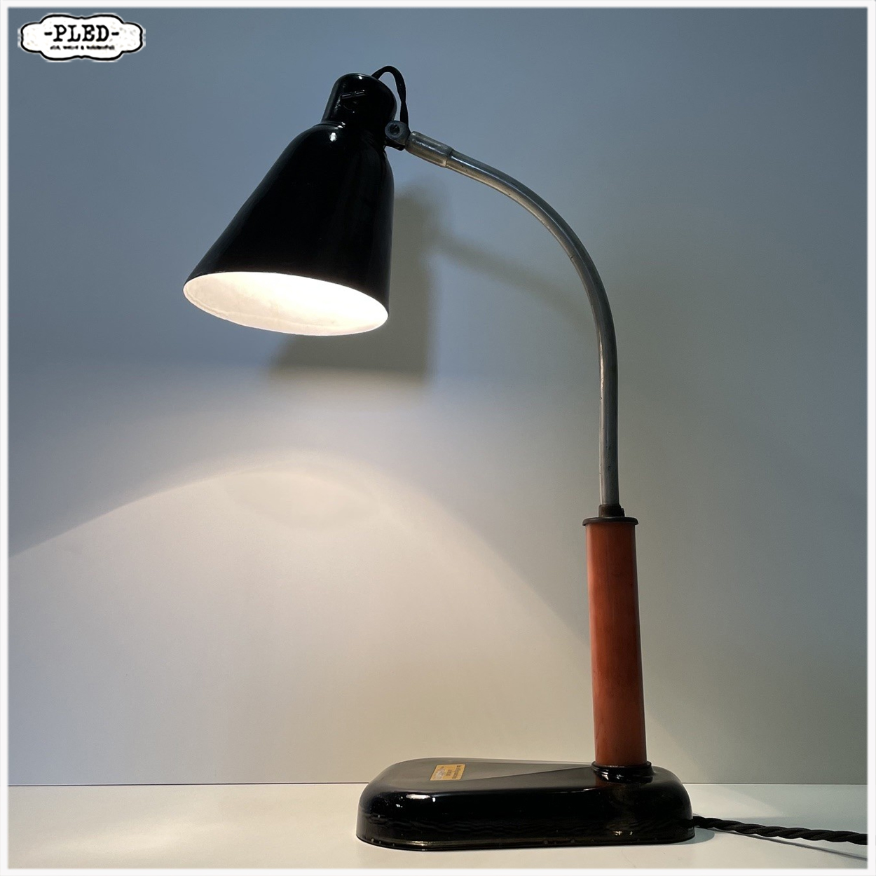 Zeldzame Duitse bureaulamp met glazen voet, Bauhaus - Afbeelding 3