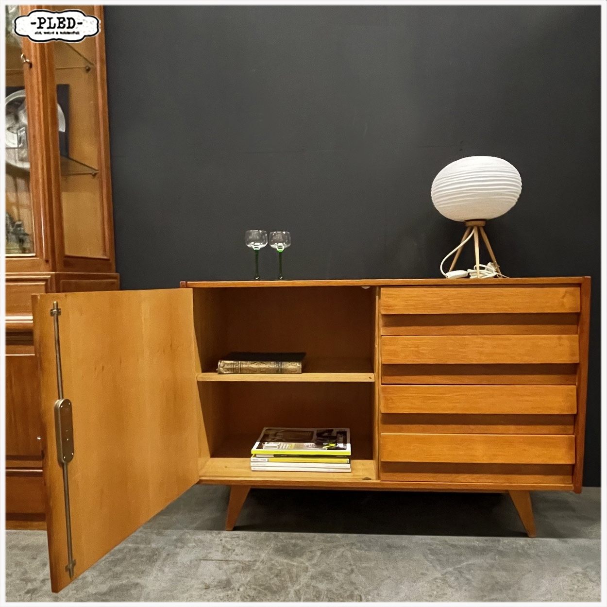 Vintage ladekast / sideboard, Jiri Jouritek, Interiér Praha, 1969 - Afbeelding 5