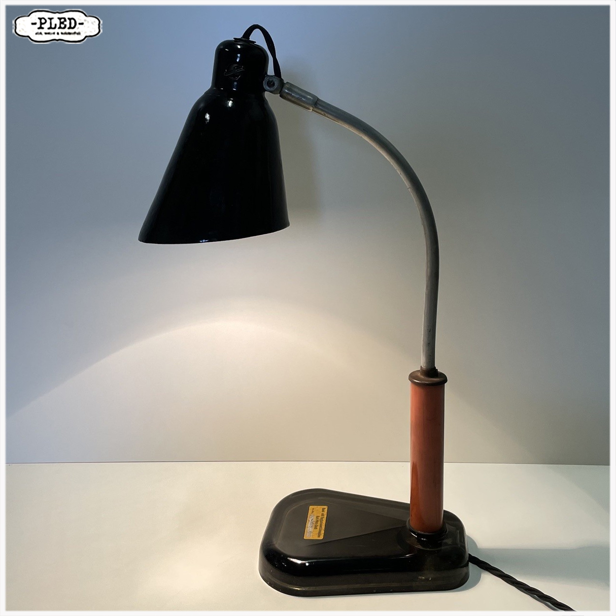 Zeldzame Duitse bureaulamp met glazen voet, Bauhaus - Afbeelding 4