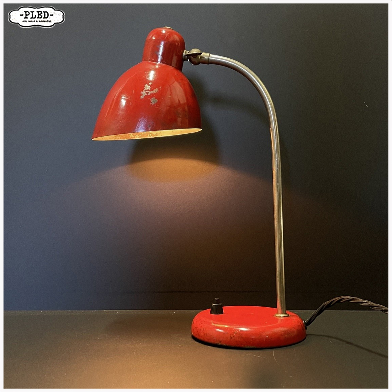 Kleine, rode bureaulamp, Bauhaus, circa 1935 - Afbeelding 3
