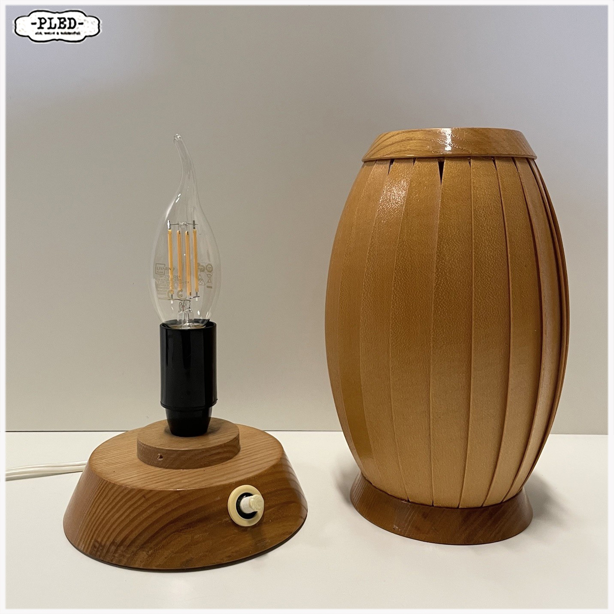 Coconvormige tafellamp met houten lamellen, Tsjechoslowakije 1960s - Afbeelding 13
