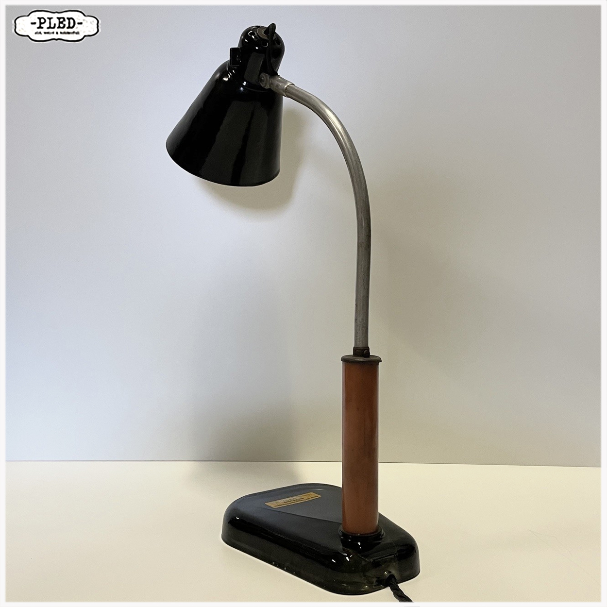 Zeldzame Duitse bureaulamp met glazen voet, Bauhaus - Afbeelding 5