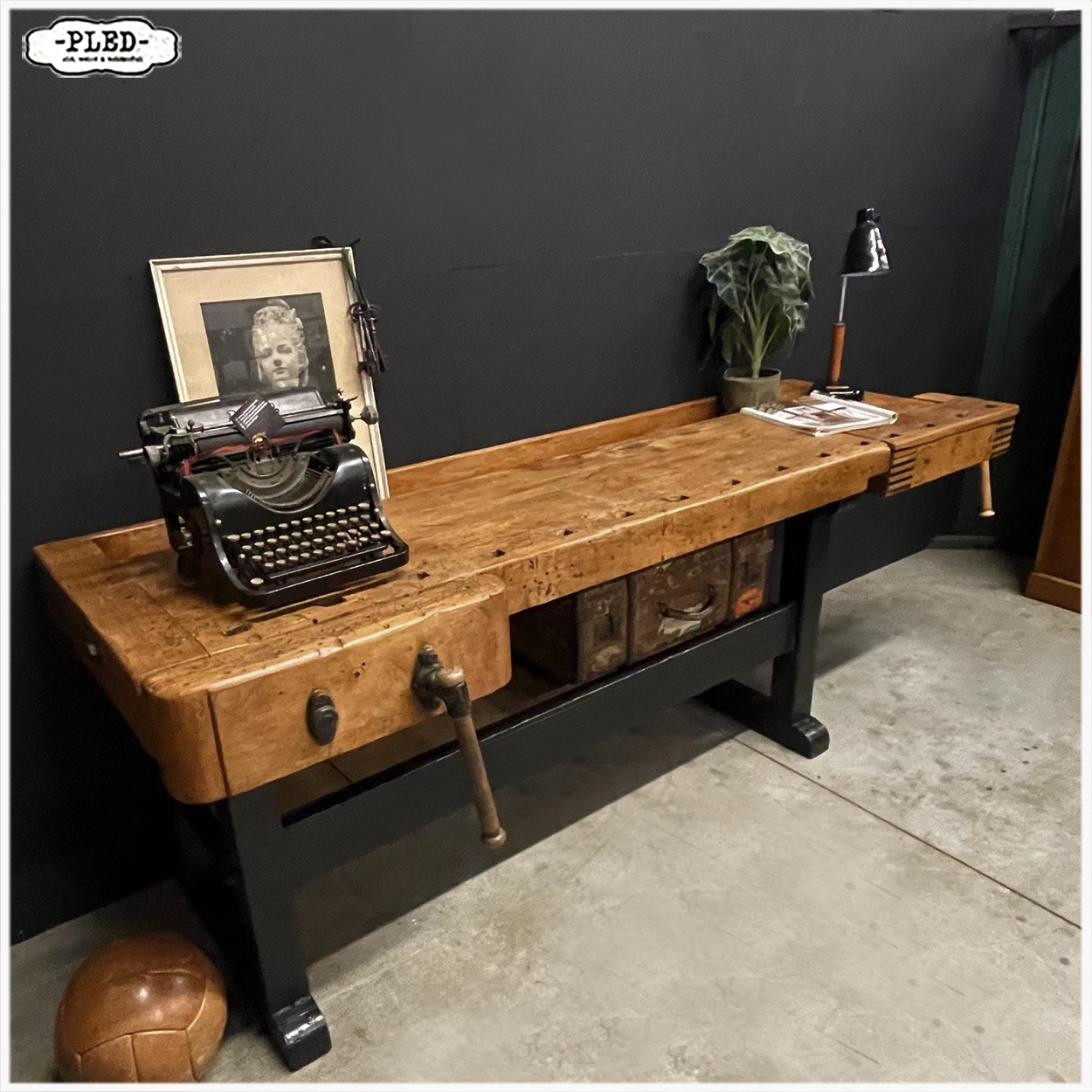 Erg fraaie, oude, robuuste houten werkbank - Afbeelding 4