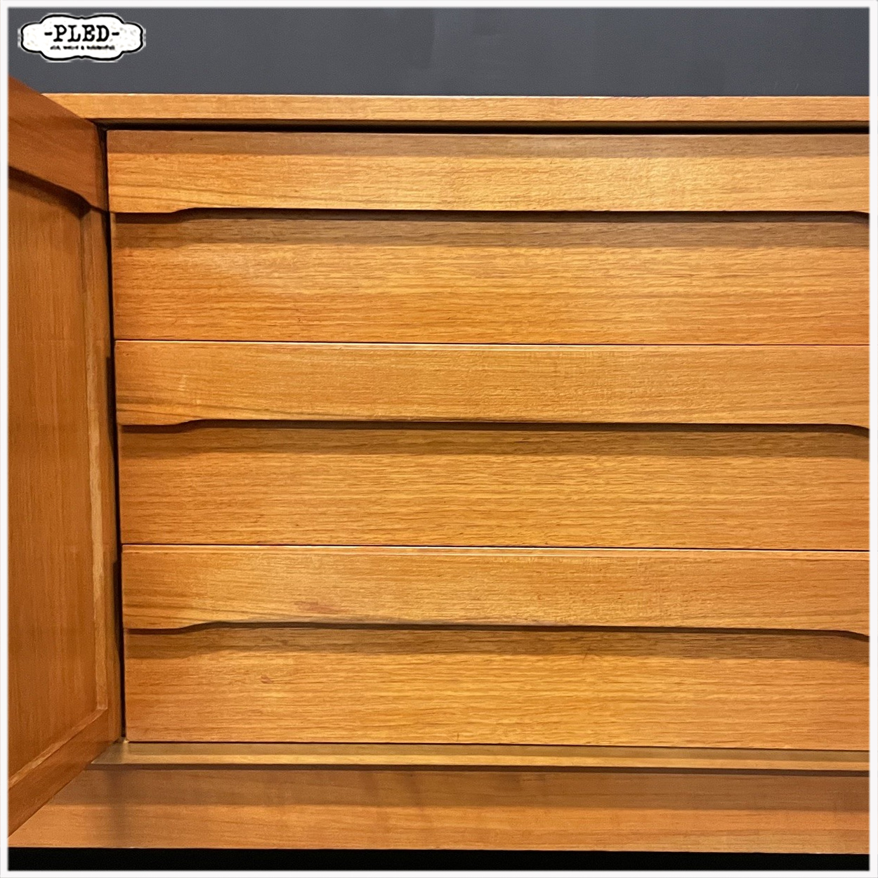 Vintage sideboard, walnoten, Zweden, 1971 - Afbeelding 10