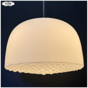 Sculpturale opaline pendellamp
