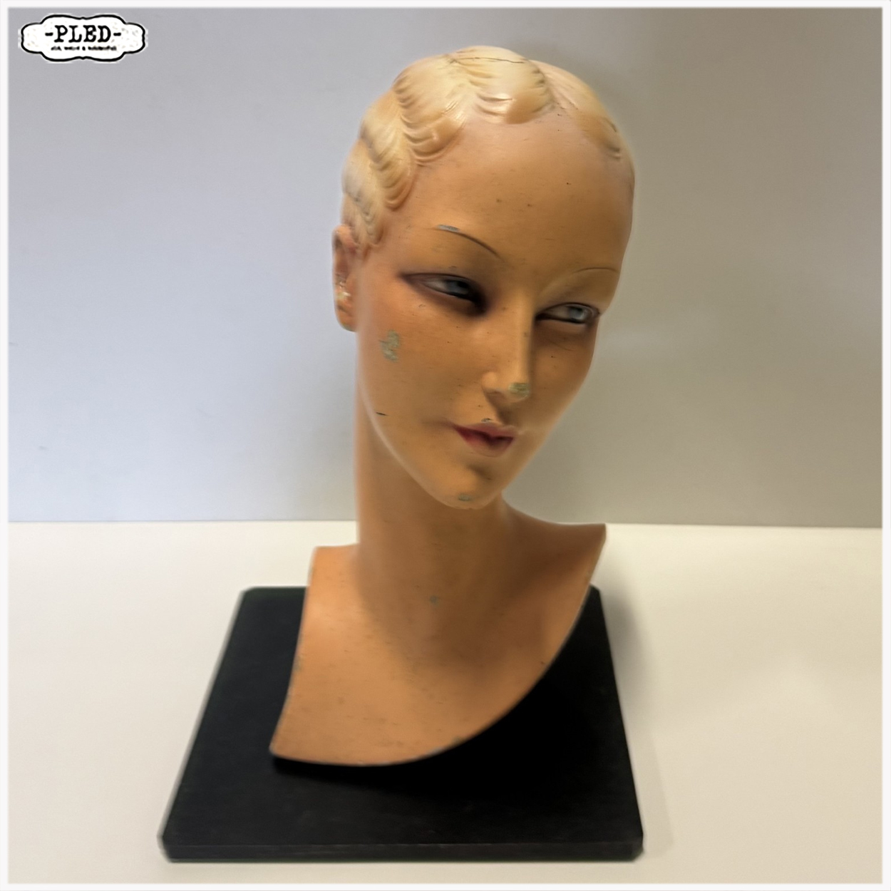 Vrouwelijke art deco hoedenhoofd, circa 1920 - Afbeelding 2