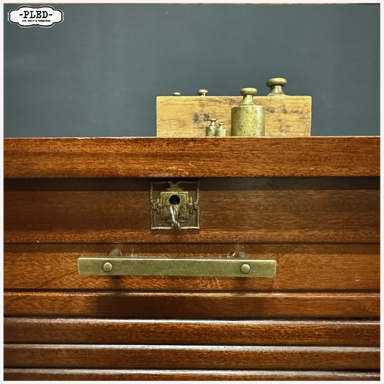 Erg mooie midcentury roldeurkast - Afbeelding 11
