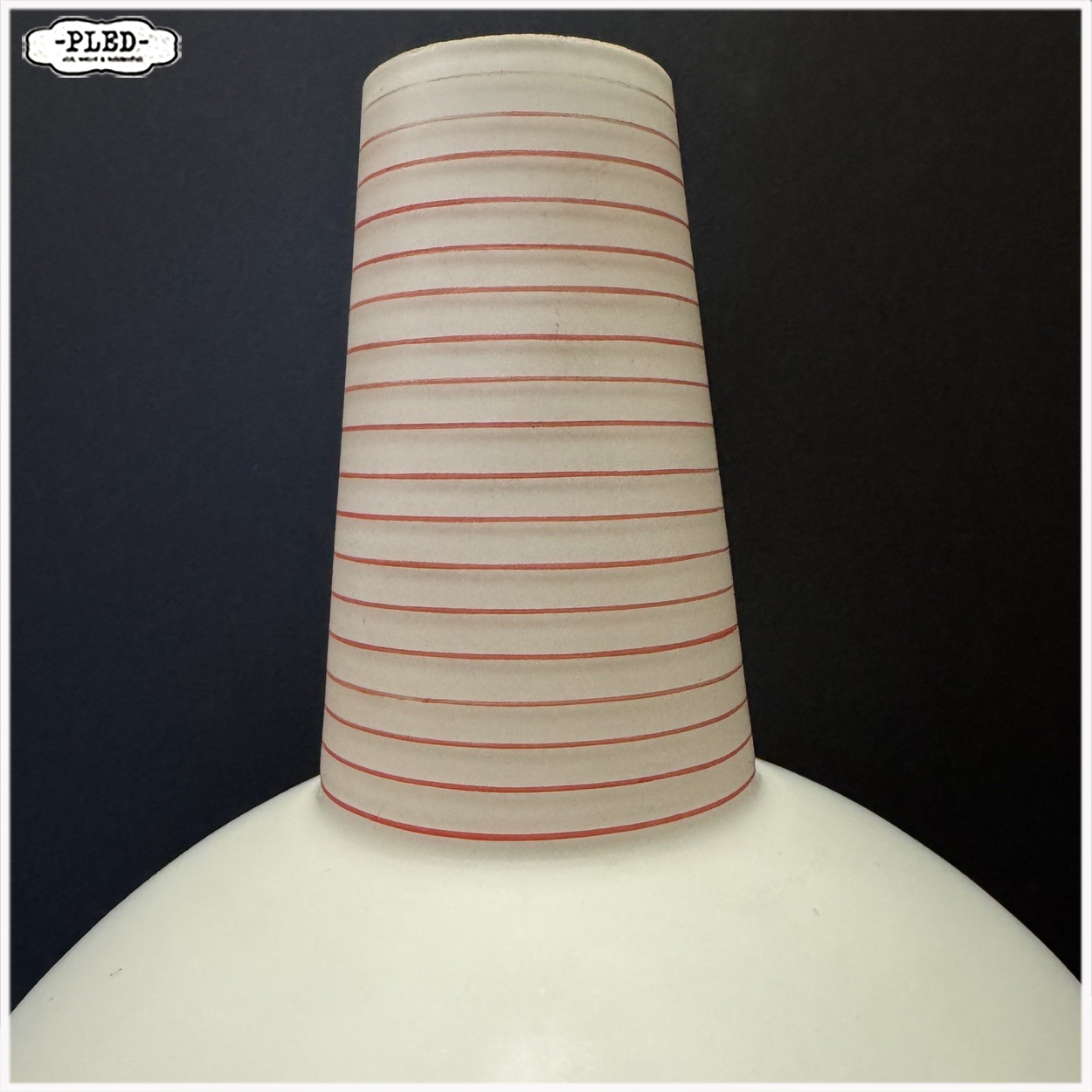 Vintage tafellamp met mat opaline glazen kap, 1960s - Afbeelding 8