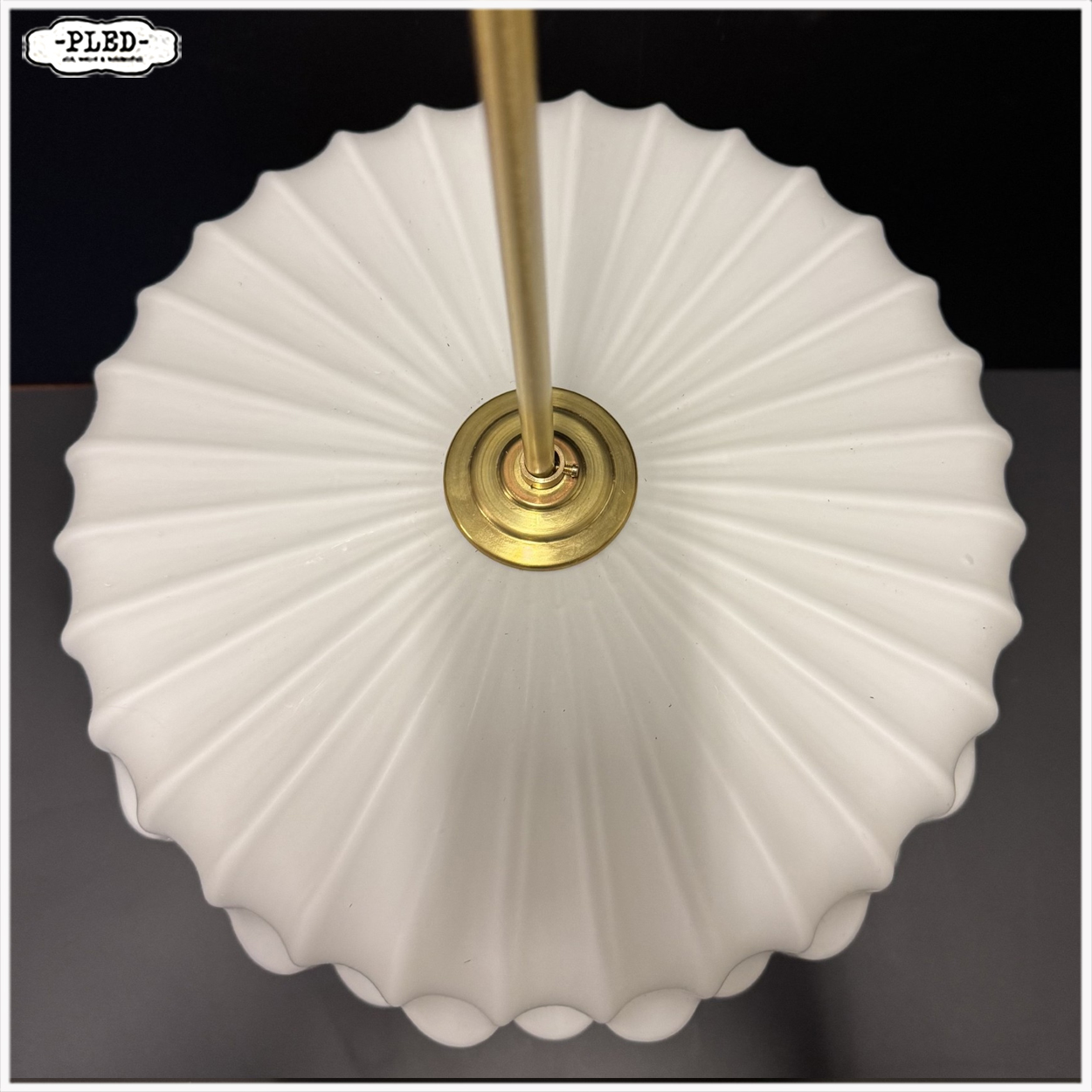 Sculpturale opaline pendellamp, Karel Volf - Afbeelding 8