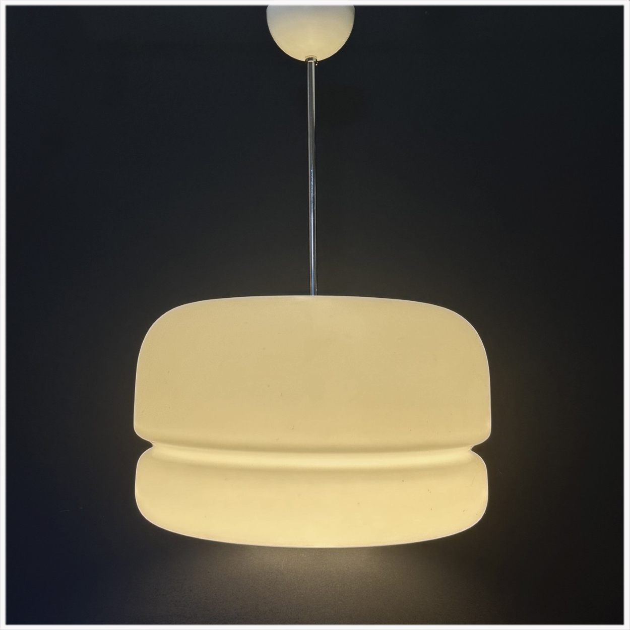 Grote, vintage, mat glazen opaline pendellamp, Tsjechoslowakije - Afbeelding 2