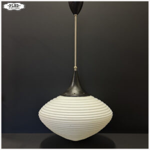 Grote, vintage pendellamp, mat opaline glas, Jaroslav Bejvl
